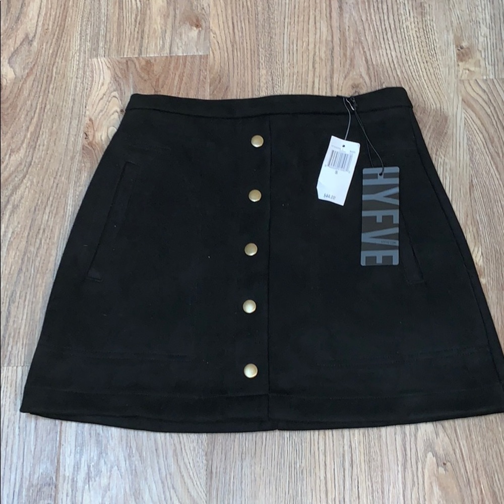 Black skirt